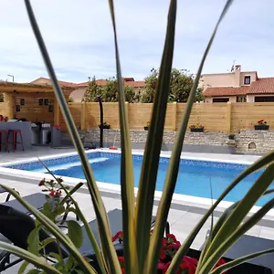 Brioni Sea,garden,poll View 2 2 80m2 Tiki Bar Apartment Peroj