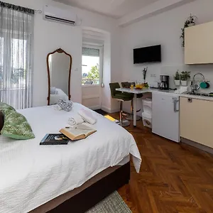 Kaiserin Apartment Crikvenica